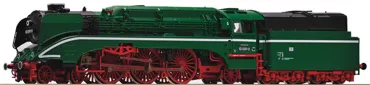 Dampflokomotive 02 0201-0 der DR in dunkelgrüner Ursprungslackierung