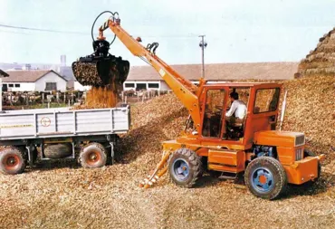 TIH 445 Schlepper+hydraulischem Lader