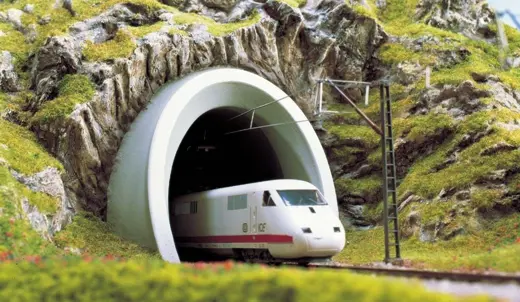 ICE-Tunnelportal