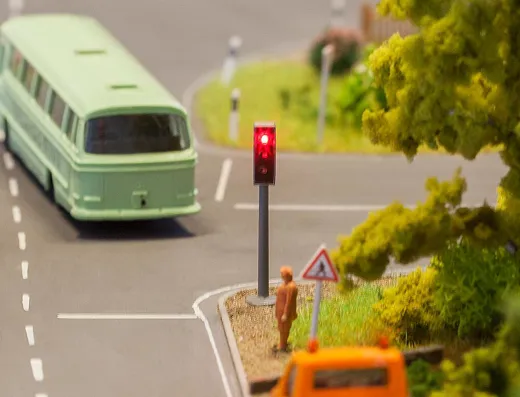 2 LED-Ampeln mit Elektronik