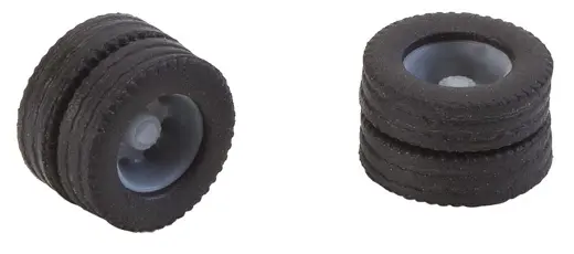 2 Kompletträder (Zwillingsbereifung) Reifen und Felgen 7,5 t