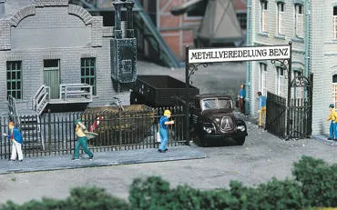 Eisenzaun mit Tor, 1046 mm