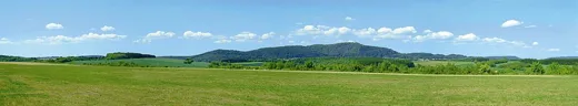 Modellhintergrund Sommer im Mittelgebirge