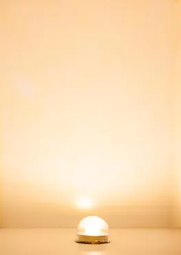 LED-Beleuchtungssockel, warm weiss