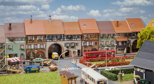 6 Reliefhäuser Altstadt