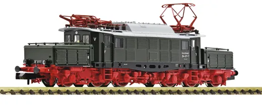 Elektrolokomotive 254 017-7, DR