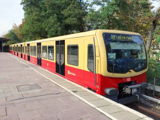 4-tlg. BR 481 S-Bahn Berlin DB Redesign motorisiert, Ep.VI
