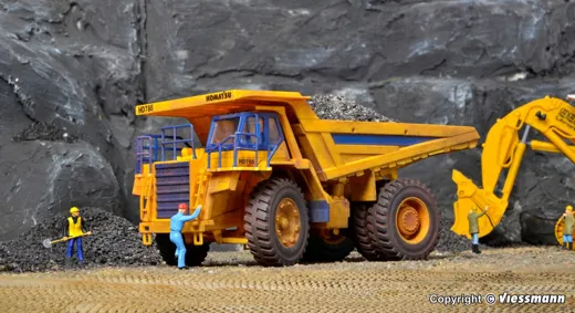 H0 KOMATSU Muldenkipper HD 78