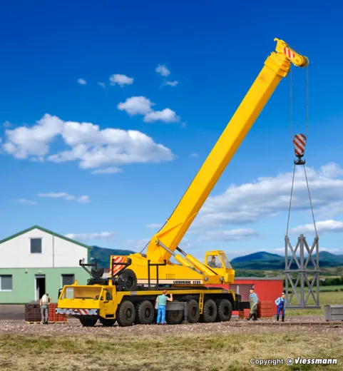 13012 H0 LIEBHERR Teleskopkran 1120 mit Gitterspitze