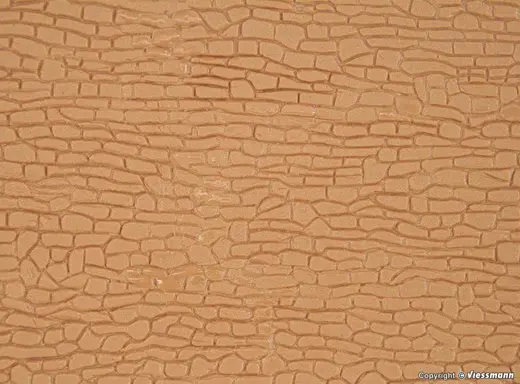 34120 H0 Mauerplatte unregelmässig mit Abdecksteinen, L ca. 20 x B 12 cm