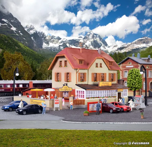 N Gasthaus zur Eisenbahn mit