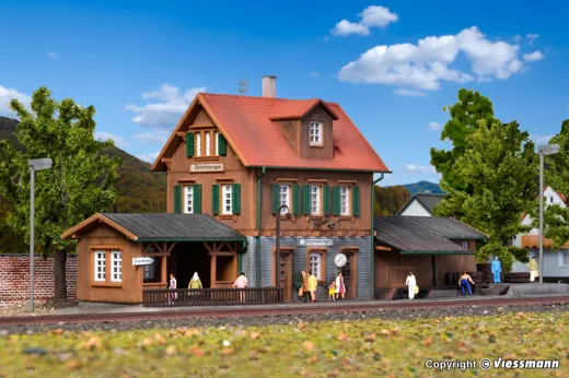 N Bahnhof Unterlenningen