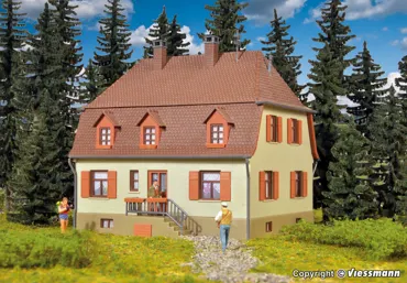 H0 Wohnhaus mit Walmdach