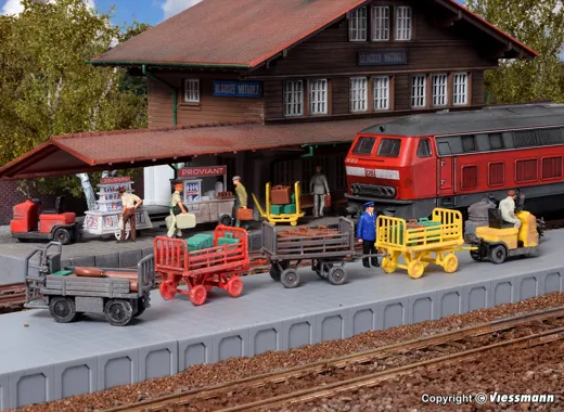 H0 Deko-Set Gepäckwagen