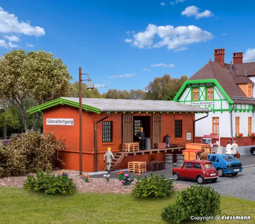H0 Gueterschuppen Burg-Spreew