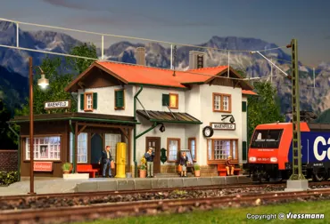 H0 Bahnhof Maienfeld inkl.HBL