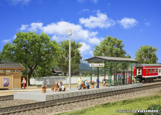 39564 H0 Bahnsteig Zell an der Mosel mit LED-Beleuchtung, Funktionsbausatz