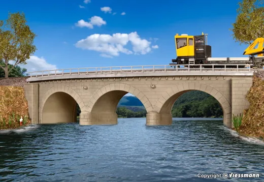 39722 H0 Steinbogenbrücke mit Eisbrecherpfeilern gebogen, eingleisig