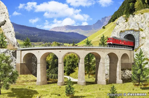 39725 H0 Riedberg-Viadukt mit Eisbrecherpfeilern gebogen, eingleisig