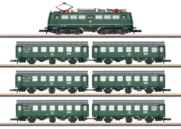 Zugpackung "Ferienreisezug" mit Elektrolokomotive BR 140, DB