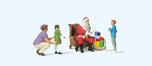 Weihnachtsmann im Sessel. Mutter mit Kinder