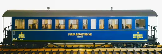 Personenwagen B 4229 der Furka Bergstrecke , blau, DFB