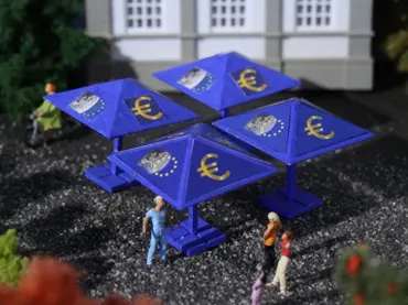 H0 Euro-Sonnenschirm, 4 Stück