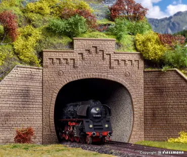 H0 Tunnelportal mit Aufsatz,
