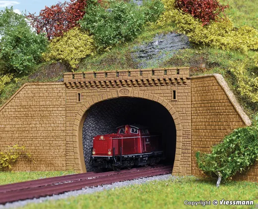 N Tunnelportal, zweigleisig,