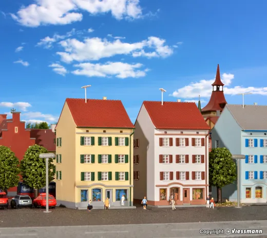 Z Wohnhaus mit Ladengesch.,2