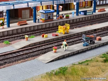 H0 Gepäckbahnsteig, sechsteil