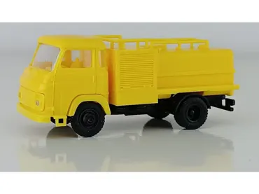 Alfa Romeo A19 Gelber Tank ohne Aufschrift