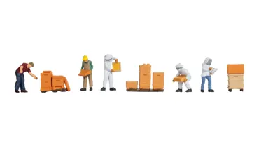 Imker mit Bienenstöcken