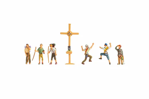 Bergwanderer mit Gipfelkreuz TT