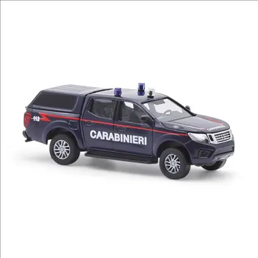 Nissan Navara mit Hardtop Carabinieri
