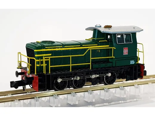 N 1:160 - D245 serie 2000 con Bielle, Lackierung Grün con fasce gialle, senza battipiede - ep. IV nuovo numero dig
