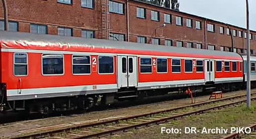 Halberstädter Mitteleinstiegswagen By 2. Klasse DB AG V