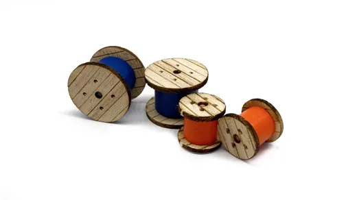 Hölzerne Kabeltrommeln (Klein)