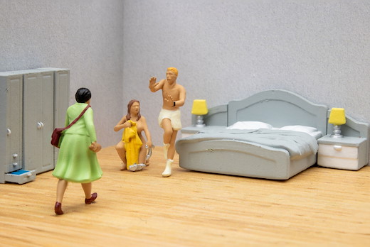 Funny-Scenes In Flagranti