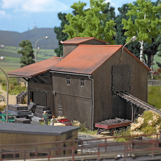 Torfwerk mit Rampe H0