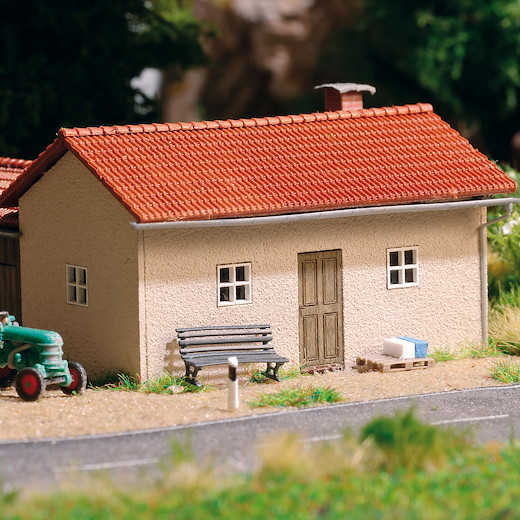 Werkstatt mit Schuppen