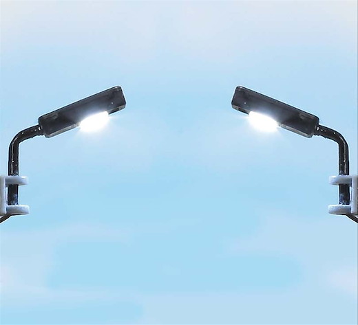 2 Industrie-Leuchten