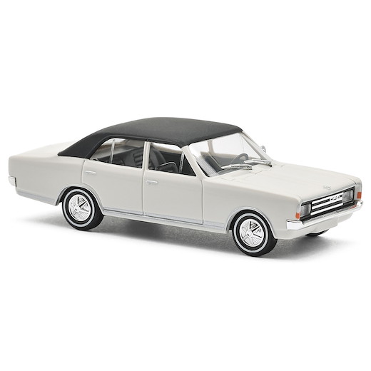 Opel Rekord C, Weiß mit Weißwandreifen