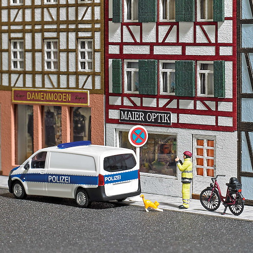 Action Set: Anzeigenhauptmeister H0
