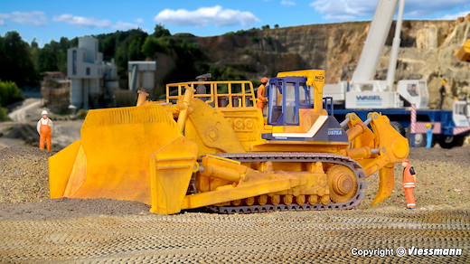 H0 KOMATSU Planierraupe D575 A-2