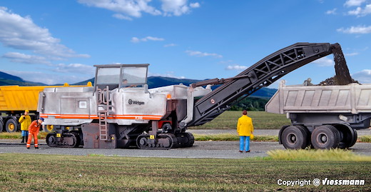 H0 WIRTGEN Strassenfräse