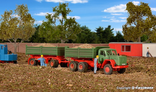 H0 MAGIRUS DEUTZ 230 D 26 AK mit Kippanhänger