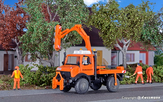 H0 UNIMOG mit Lichtraumschneidgerät