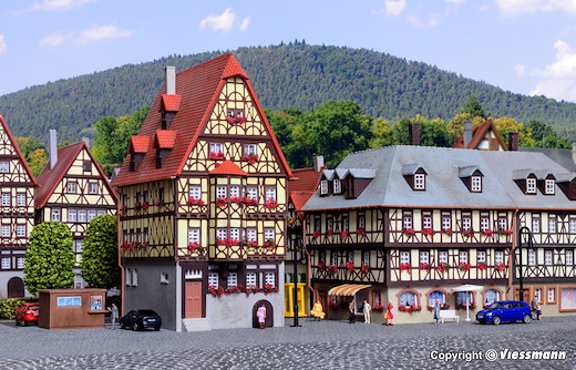 N Hohes Haus und Eckhaus