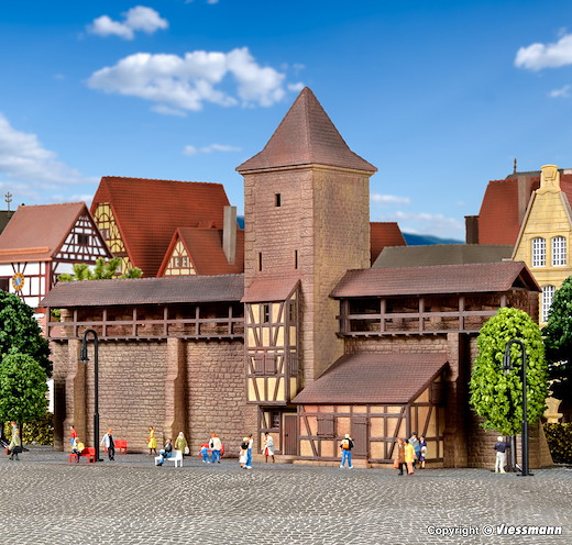 N Wehrturm mit Mauer in Rothenburg